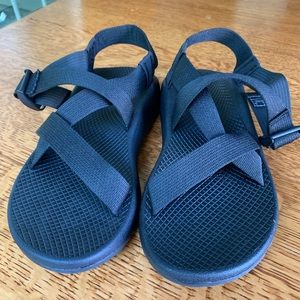 Black Chacos